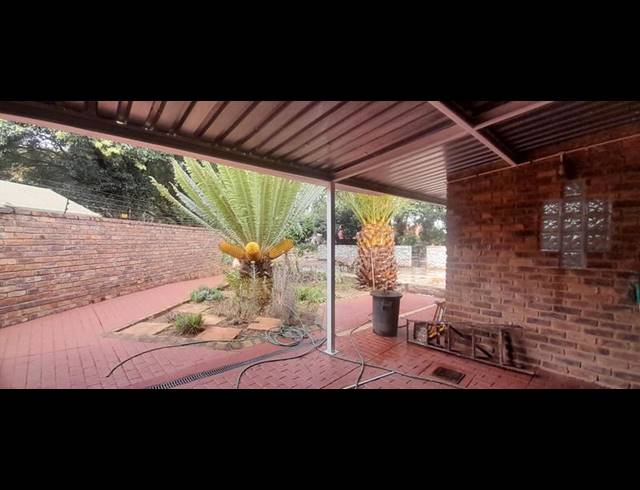 4 BEDROOM PROPERTY TO RENT IN ROOIHUISKRAAL